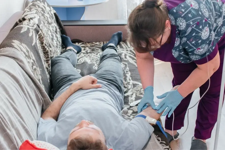 Срочный вывод из запоя в Мирном: быстро, недорого